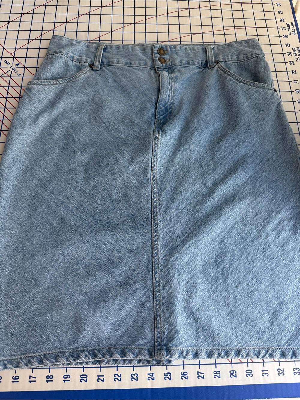 Vintage Shaver Lake Petite Denim Skirt 16P Made USA Light Wash 100% Cotton